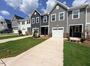 228 Deercroft Dr, Apex, NC 27539