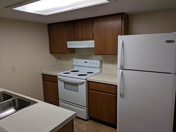 2nd image of 8428 Windypine Ln