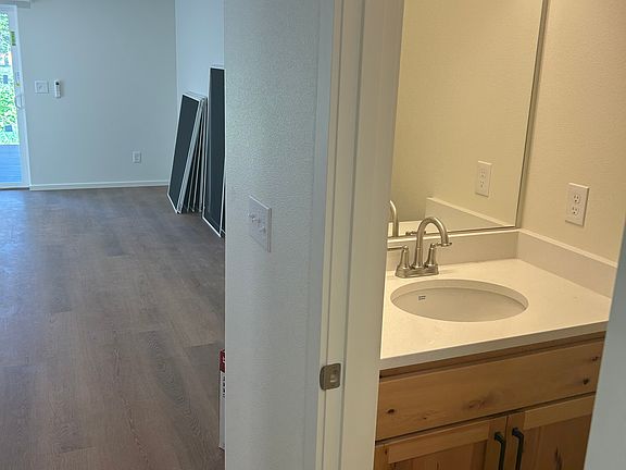 3rd image of 52479 SW 4th St