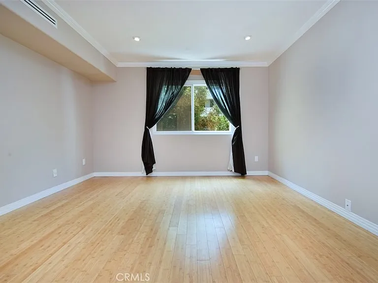 1230 Horn Ave #414 — Photo 9