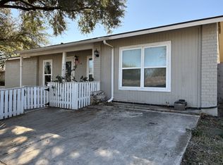 121 N Meadow St, Converse, TX 78109