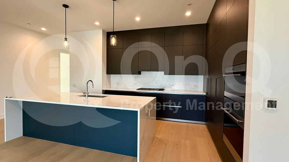 2 bed, 2.5 bath, 1939 sqft, $6,995 — Photo 3
