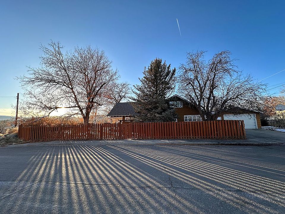 East property line extents