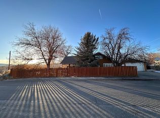 222 S 10th St, Thermopolis, WY 82443