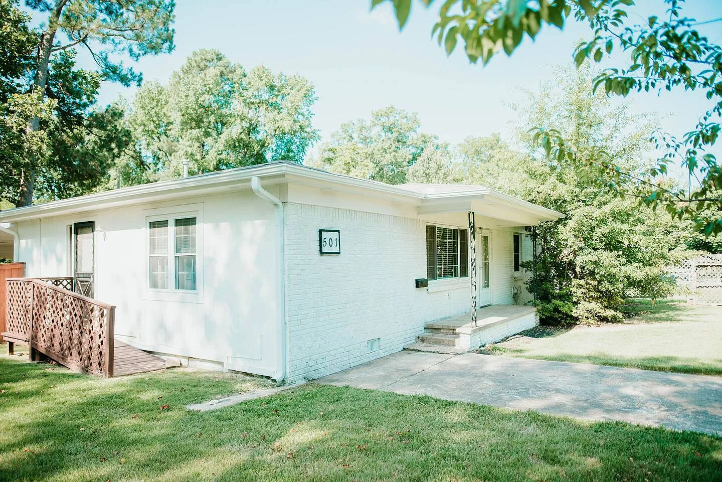 4 bed, 2.5 bath, 1500 sqft, $4,200 — Photo 2