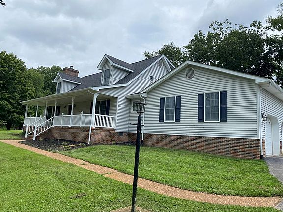 2nd image of 1757 Meadow Wood Dr