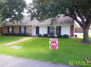 415 Wisteria St, Thibodaux, LA 70301