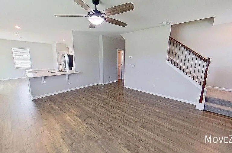 349 Silicon Dr — Photo 47