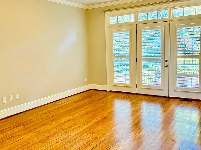 120 Shoal Creek Cir — Photo 8