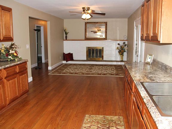 5th image of 101 Cusick Ln