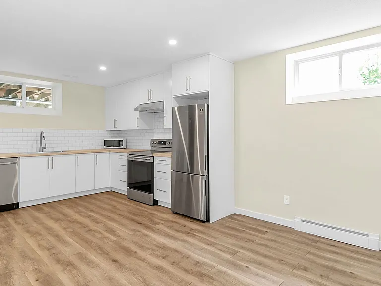 805 Fowler Ct #BASEMENT — Photo 8