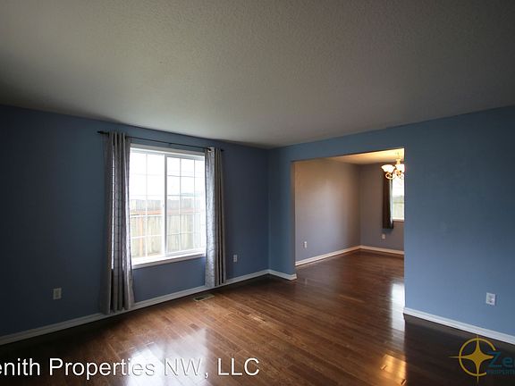 3rd image of 13013 NE 97th St