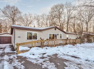 138 Riley St, Holland, MI 49424