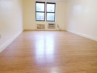 Rented by Dorit Avidar, LREB