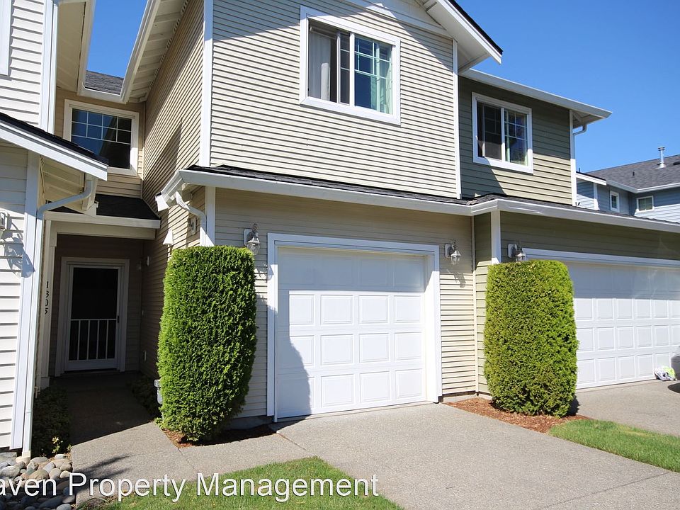 1st image of 1305 51st Pl NE