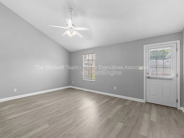 4757 Royal Prince Way — Photo 9