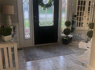 2400 Rio Grande Cir, Naperville, IL 60565