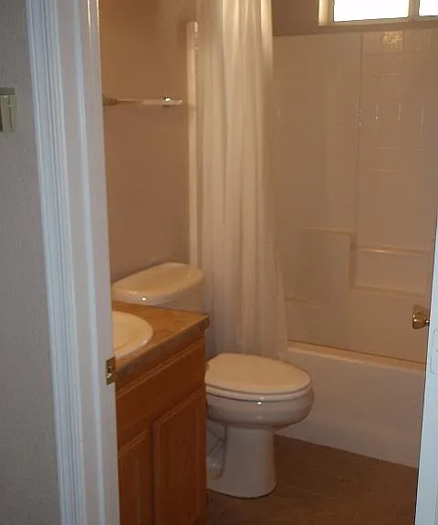 3398 Fountain Palm Dr — Photo 7