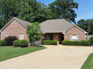 401 Turtle Ln, Brandon, MS 39047