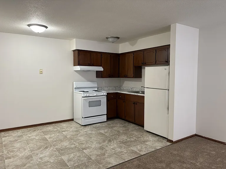 1912 Stevens Ave #202 — Photo 5