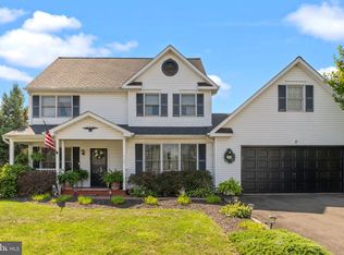 402 Stanford Rd, Fairless Hills, PA 19030