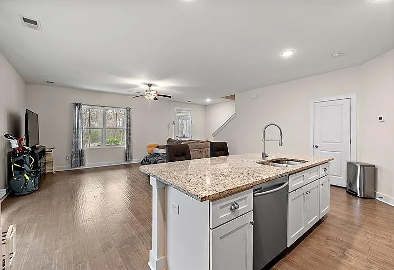 8210 S Antler Dr — Photo 6