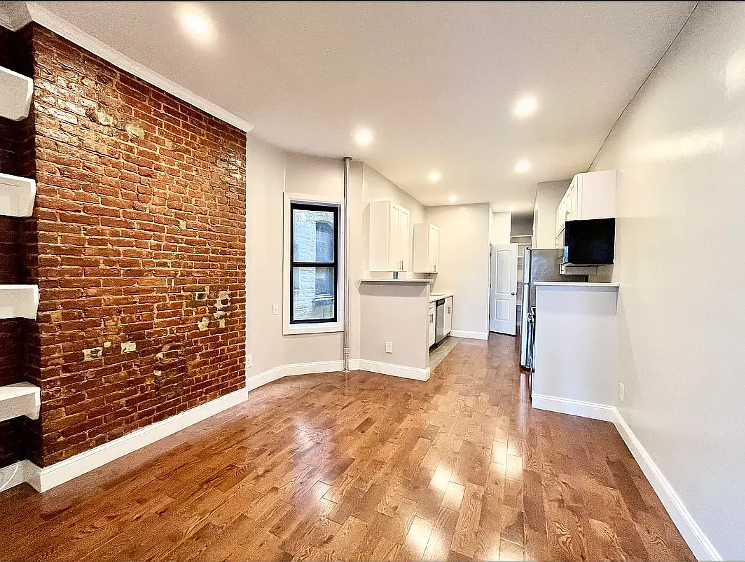 530 Isham Street — Photo 1