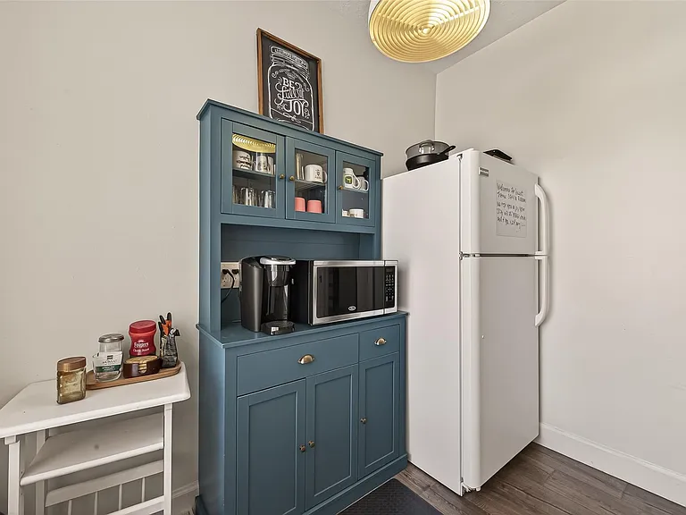 324 W Alabama St #2 — Photo 11