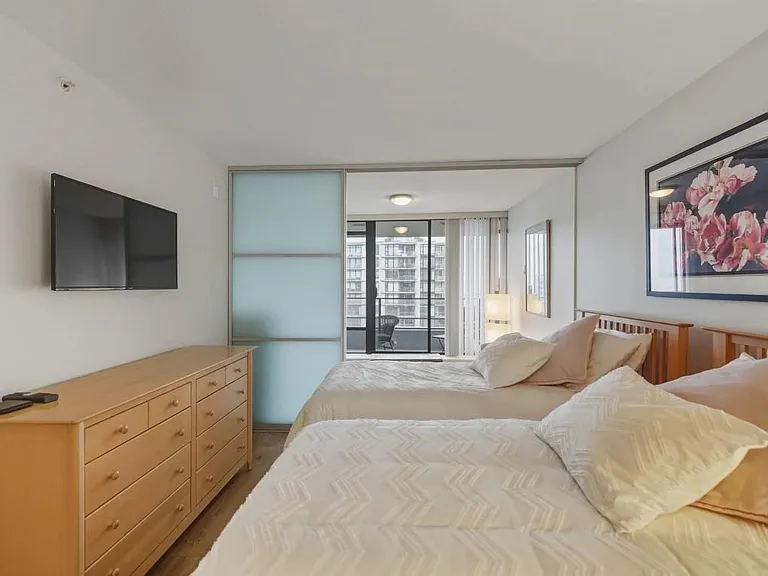 151 W 2nd St #1102 — Photo 15
