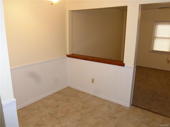5th image of 68 Windwood Cts APT E