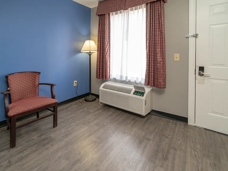 124 N Broadview St #A — Photo 16