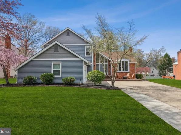 1106 Buttonwood Dr, Cherry Hill, NJ 08003