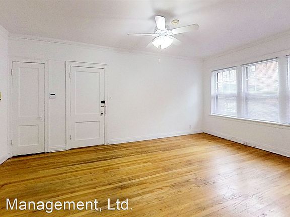 3rd image of 738 W Aldine Ave #1N
