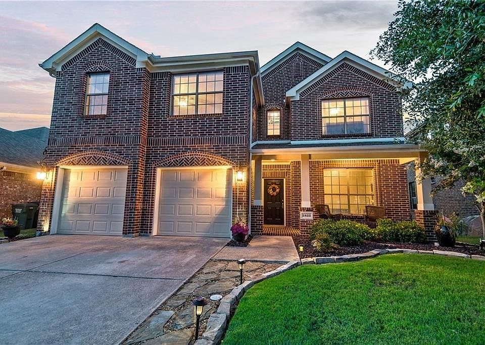 1st image of 2822 Pecan Grove Dr