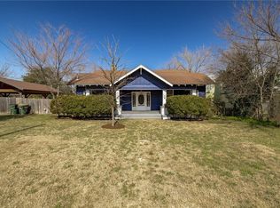 305 E 8th St, Georgetown, TX 78626