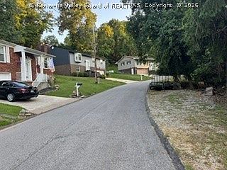 2nd image of 1226 Thomas Rd