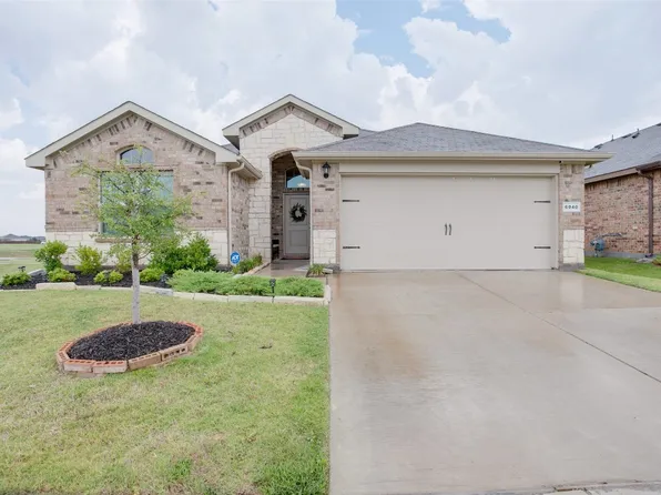 6040 Blacksmith Ave, Fort Worth, TX 76179