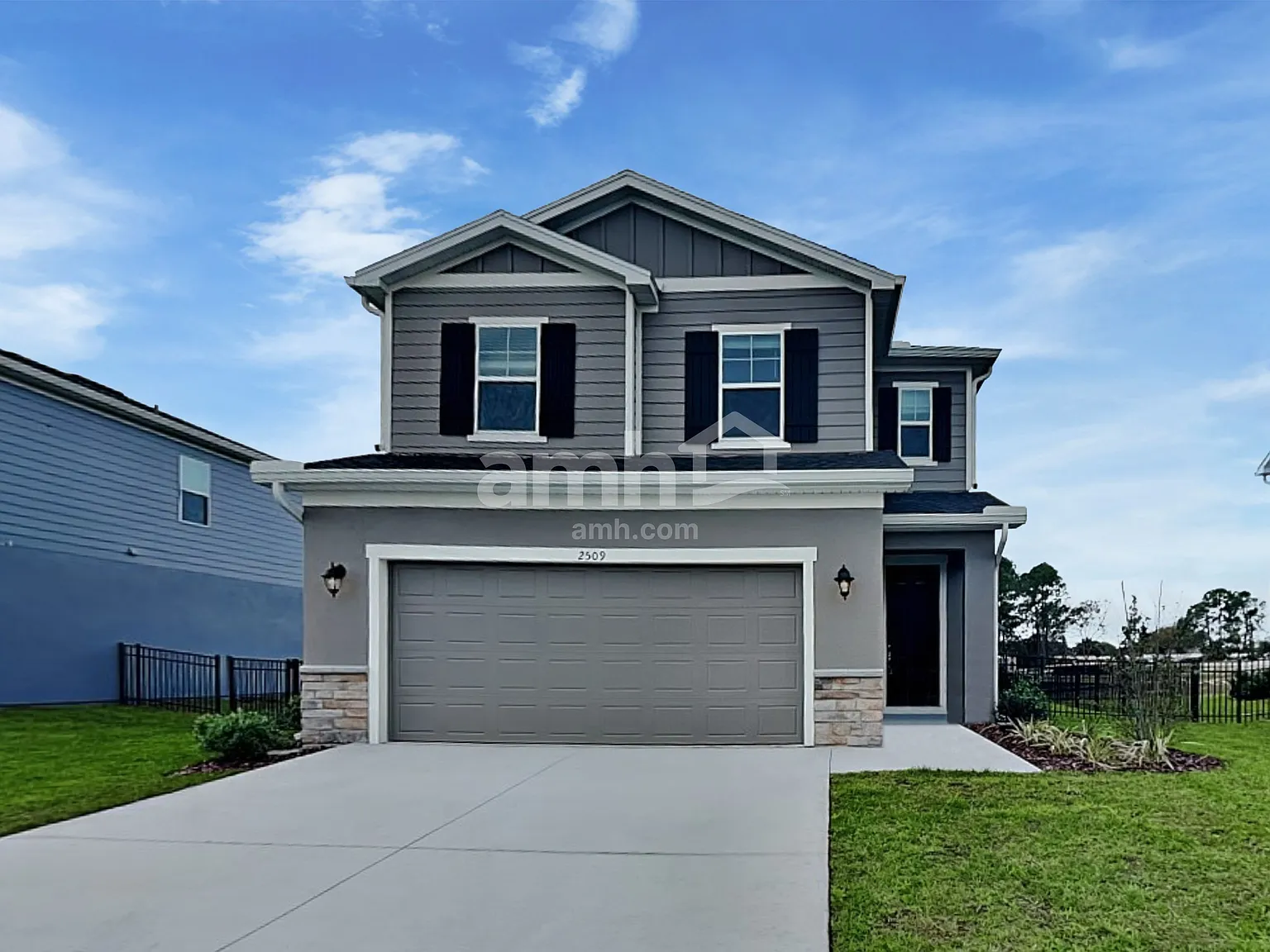 4 bed, 2.5 bath, 1977 sqft, $2,355 — Photo 1