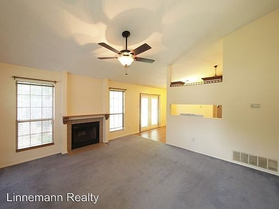 4th image of 3705 Valley Forge Dr