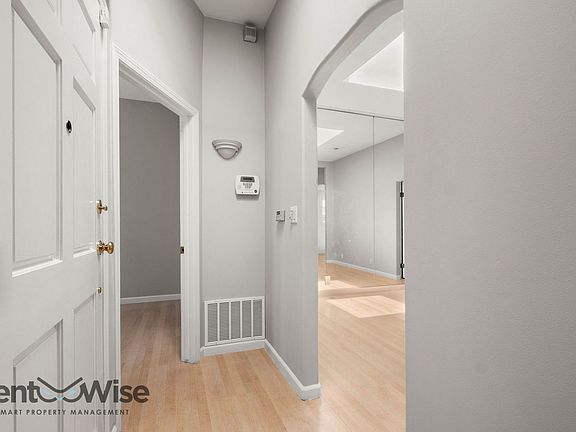 3rd image of 18 Wayne Pl #2B-1BA-802SQFT