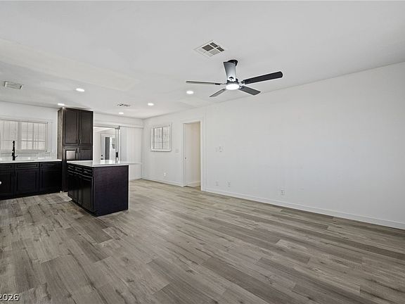 3rd image of 4413 Sherrill Ave