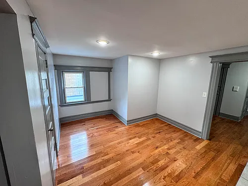 47 Baldwin Ave Photo 1