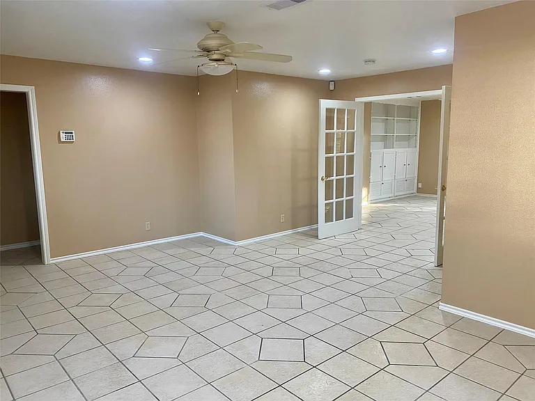 7868 Broadview Dr — Photo 5