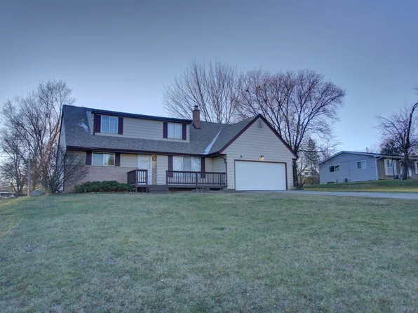 1347 Heathercrest Dr, Flint, MI 48532