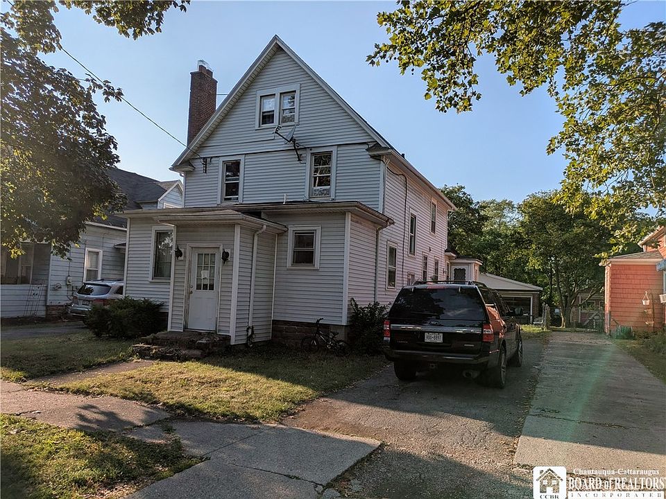 1st image of 114 Keil St