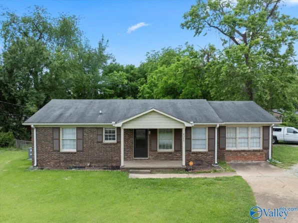 4205 Blue Spring Rd NW, Huntsville, AL 35810