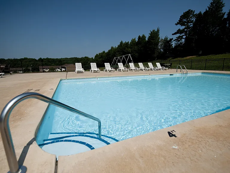 Foxcreek Apartments — Photo 5
