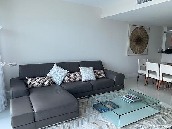 5th image of 2950 NE 188th St APT 546