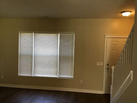 3rd image of 7793 Birch Creek Dr