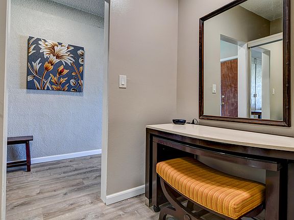 3rd image of 355 Kalanianaole Ave APT 316